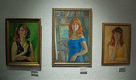 У залі виставки