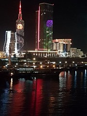 Ночная расцветка Батуми с борта отходящего парома впечатляет своим колоритом