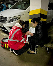 У кого-то реакция на стресс, у кого-то — ранения от обломков стекла